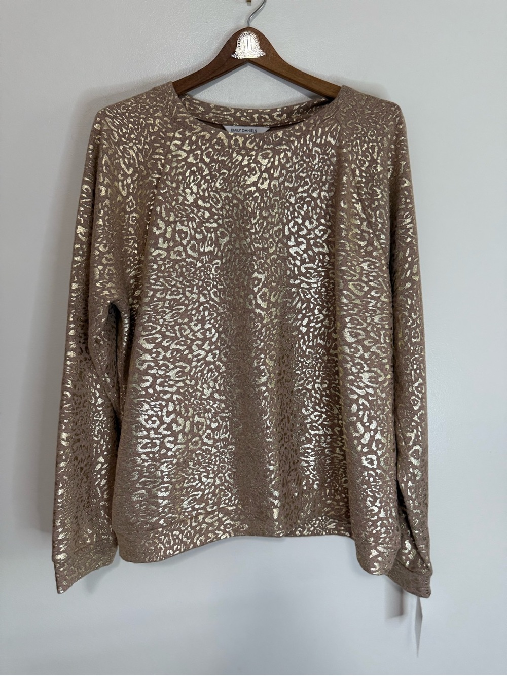 Emily Daniels NWT Foil Leopard Print Sweatshirt - Taupe Metallic size XL